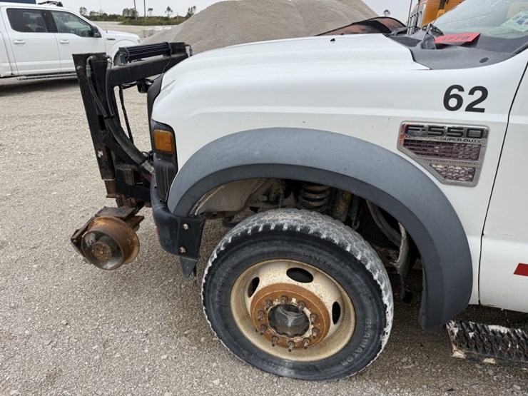 2008-ford-f550-image-9