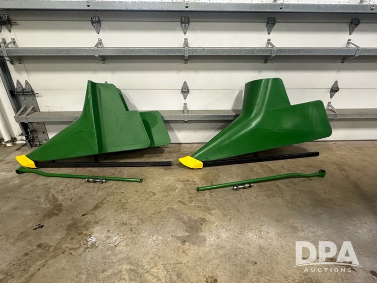 john-deere-635fd-platform-end-snouts-(ed4811)-image-1