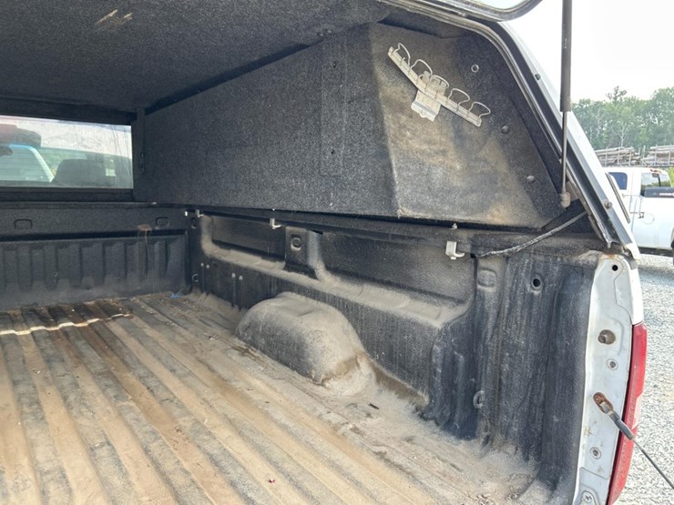 2014-chevrolet-3500-image-10