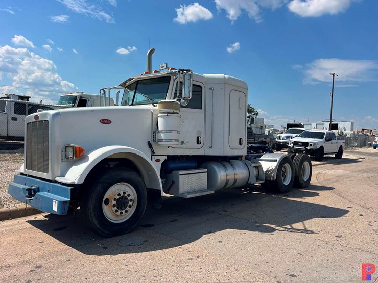 2013-peterbilt-367-image-7