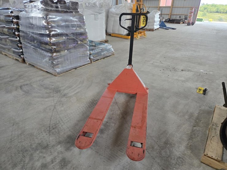 #2561-•-48"-pallet-jack-image-3