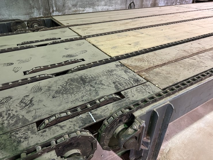 #1592-•-33'-lumber-deck-image-5