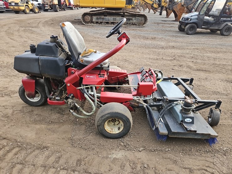 toro-greensmaster-3100-image-6