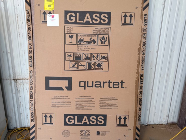 unopened-6’-x-4’-glass-dry-erase-board-image-1