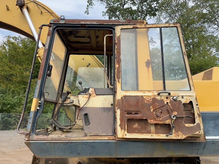 komatsu-pc300-3-image-33