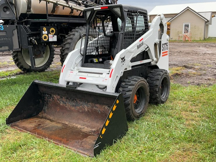 2010-bobcat-s175-image-1