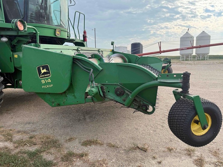 john-deere-914-pickup-header-image-8