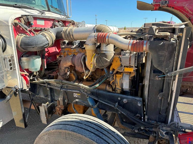 2004-peterbilt-379-image-20