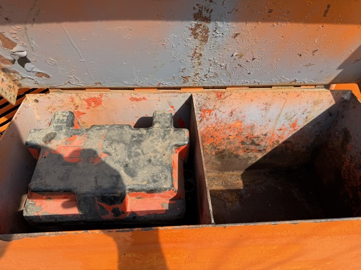 #1233-•-towable-wood-chipper-image-13