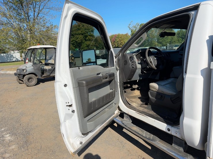 2012-ford-f350-xl-image-20