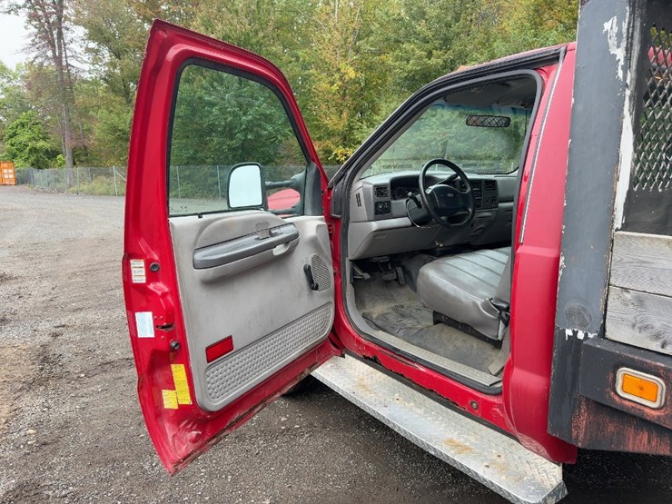 2001-ford-f550-xl-image-15