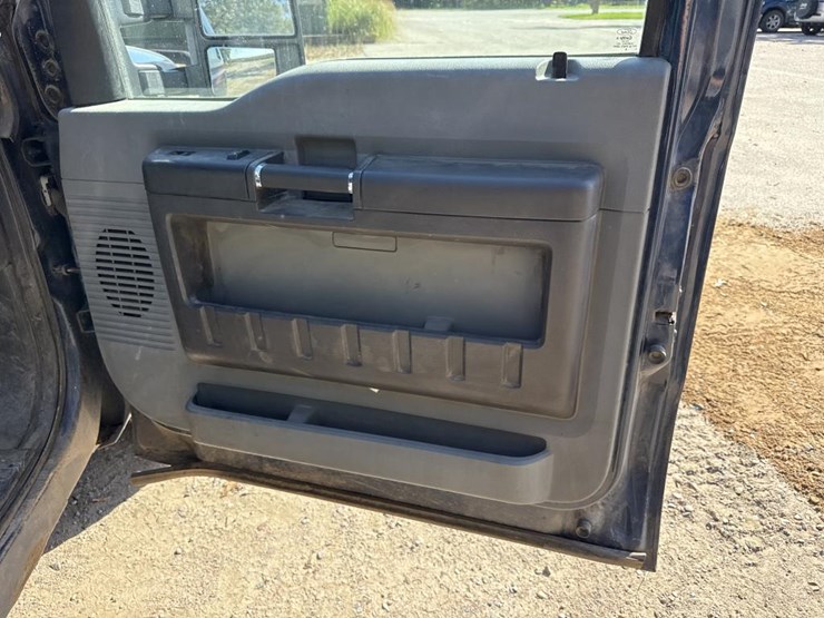 2014-ford-f250-image-25