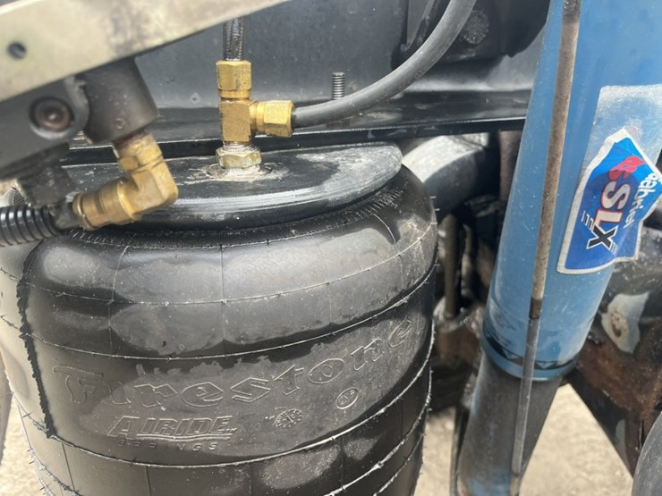 2020-kenworth-t680-image-45