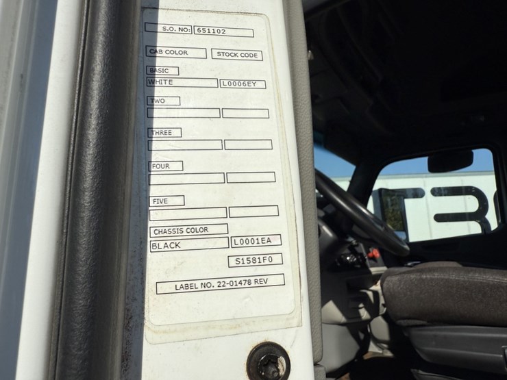 2020-peterbilt-579-image-76