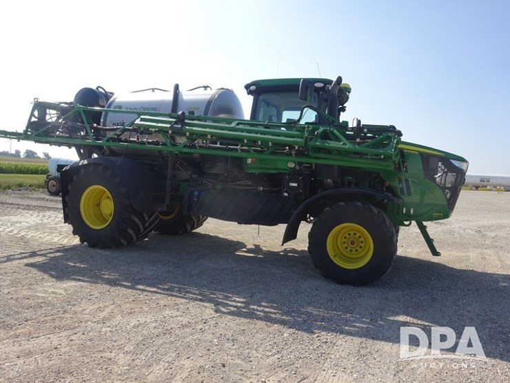 2021-john-deere-f4365-image-17