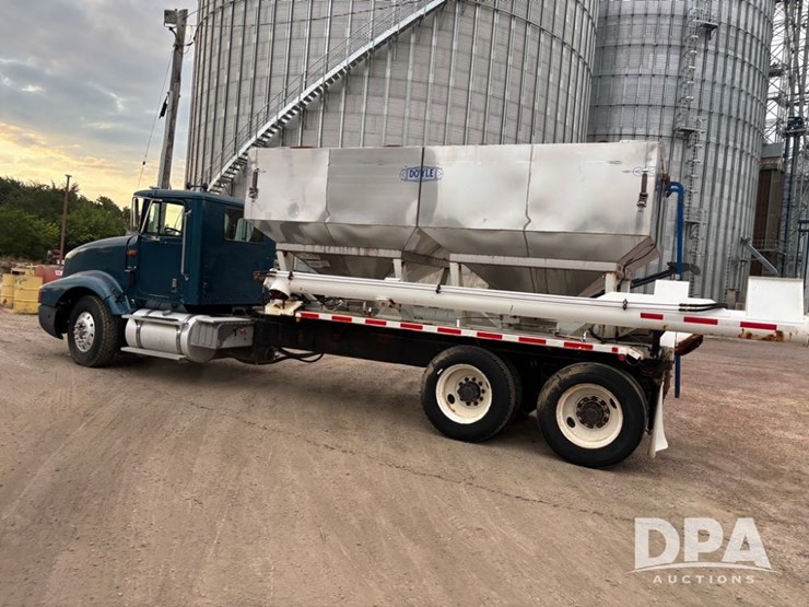 1995-ihc-9400-dry-tender-truck-(pz13881)-image-14