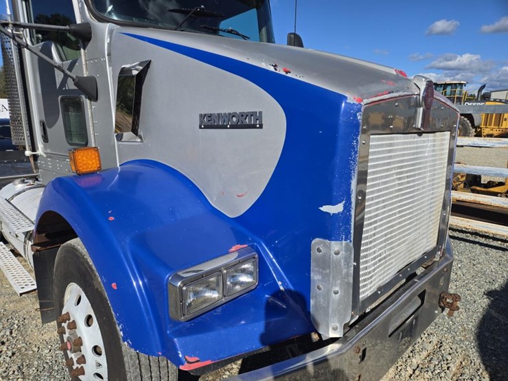 2005-kenworth-t800-image-10