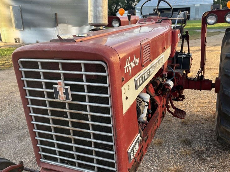 1971-farmall-656-hydro-diesel-tractor,-fenders,-wf,-540-pto,-3pt,-2-hyd,-16.9-38-rears,-7.50-16-fron-image-31