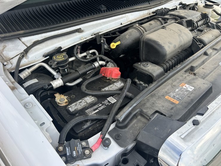 2021-ford-e450-image-34