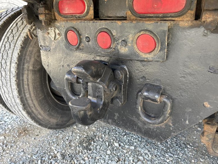 1995-mack-dm690s-image-25