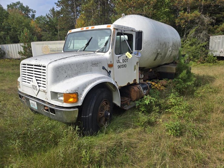 #2592-•-propane-truck-image-1