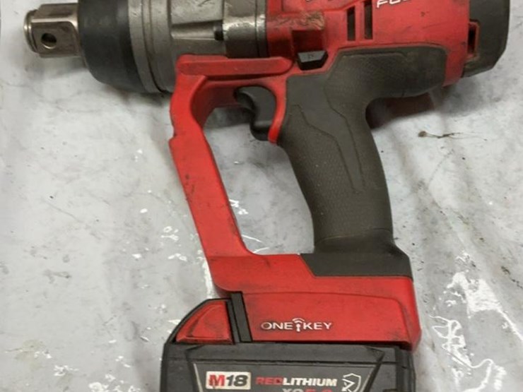 #101-•-milwaukee-1”-impact-wrench-image-1