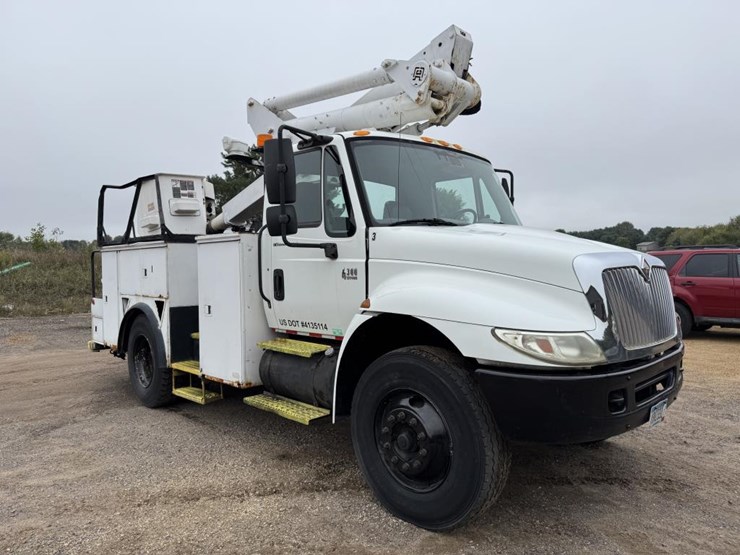 2004-international-4300-sba-image-7