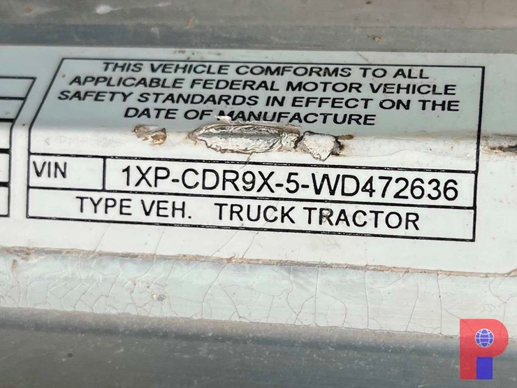 1998-peterbilt-377-image-9