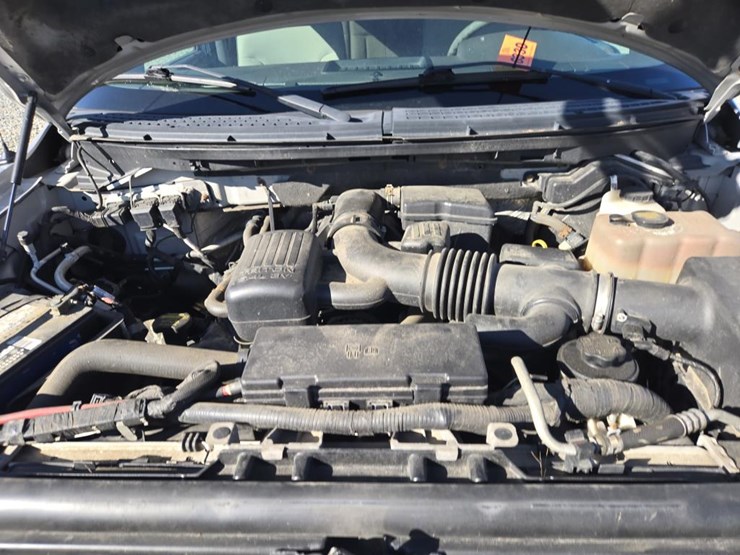 2010-ford-f150-image-28