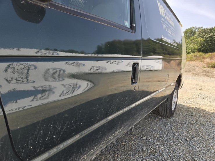 2008-ford-e250-image-15