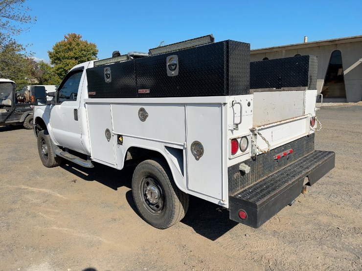 2012-ford-f350-xl-image-3