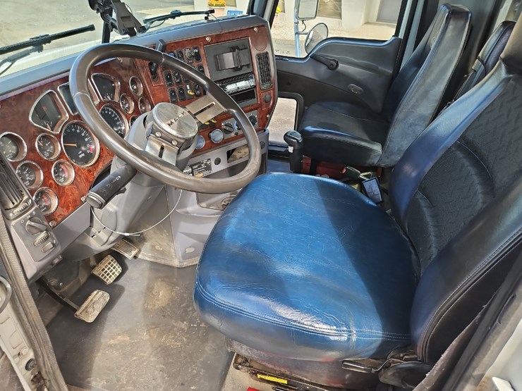 2012-mack-pinnacle-cxu613-image-20