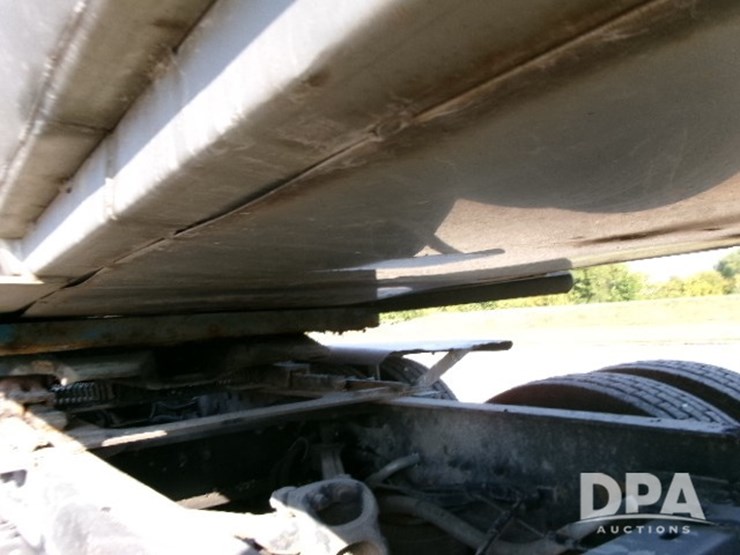 2015-sts-tanker-trailer-(dr12210)-image-29