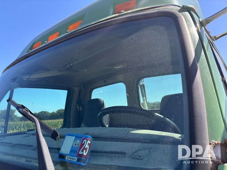2004-sterling-day-cab-truck-(gp11427,-unit-31350)-image-54