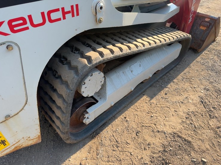 2019-takeuchi-tl6r-image-14