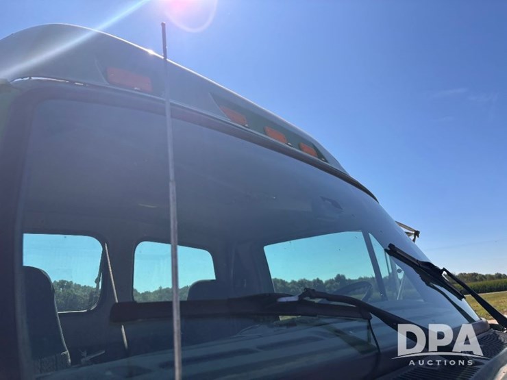 2004-sterling-day-cab-truck-(gp11427,-unit-31350)-image-61
