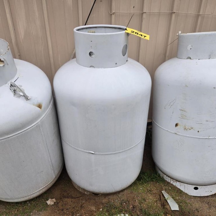 #2847 • 120 Gallon LP Tank
