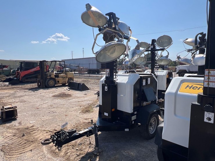 2019-allmand-night-life-v-series-light-plant-image-3