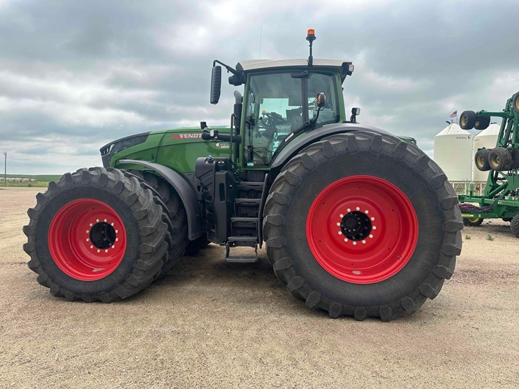 2022-fendt-1050-vario-image-1