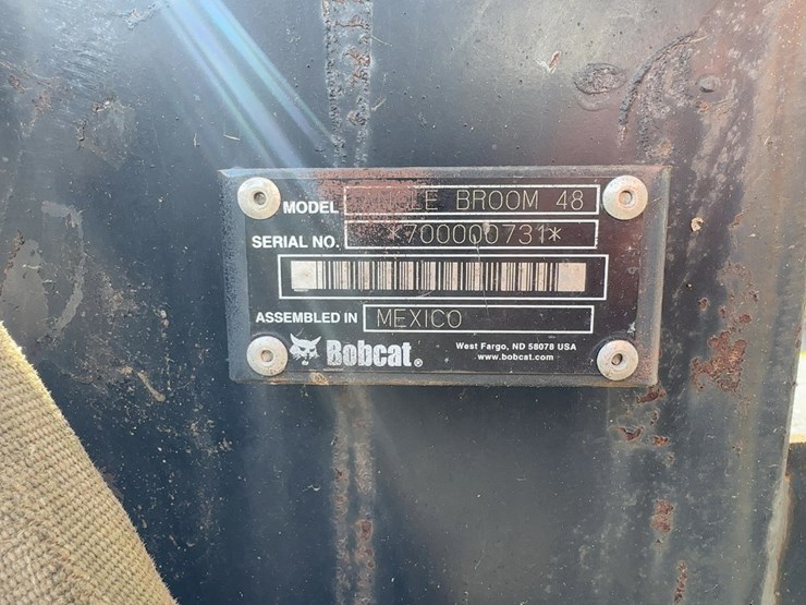 bobcat-48"-sweeper-image-7