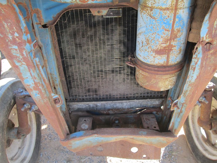 ford-3000-image-13