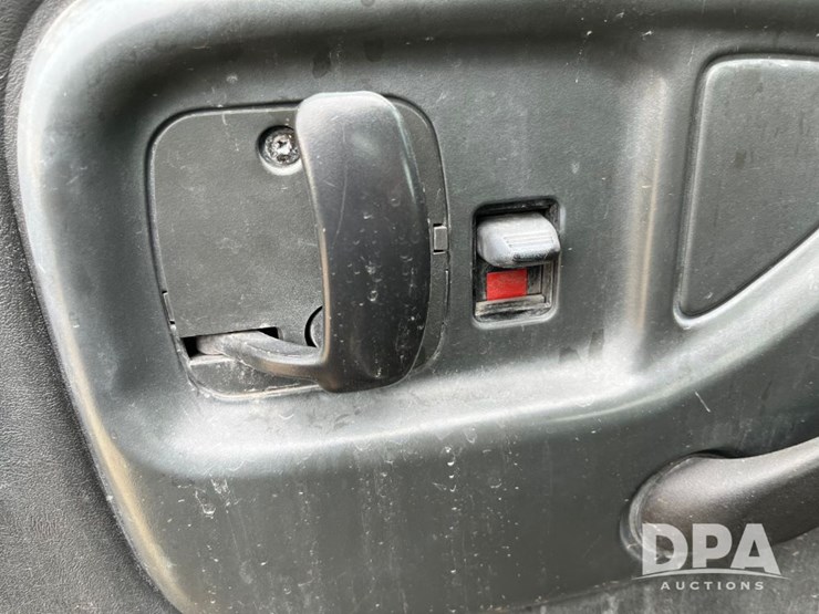 2005-chevrolet-c8500-cab/chassis-(jn0785,-unit-98847)-image-50