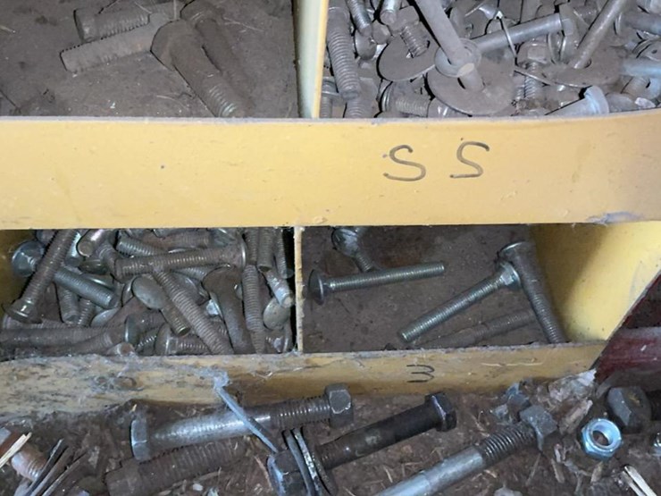 #122-•-nuts-and-bolts-racks-image-134
