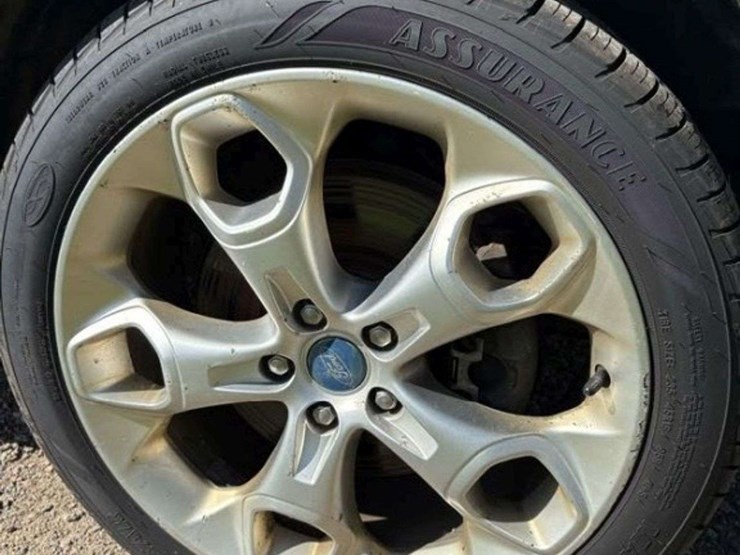 2013-ford-escape-titanium-image-14
