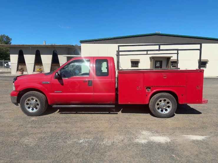 2007-ford-f350-xlt-image-2