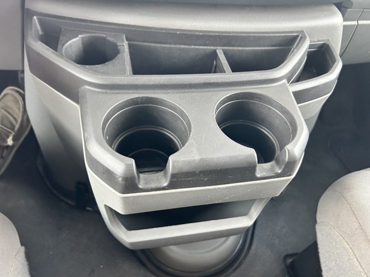 2021-ford-e450-image-41