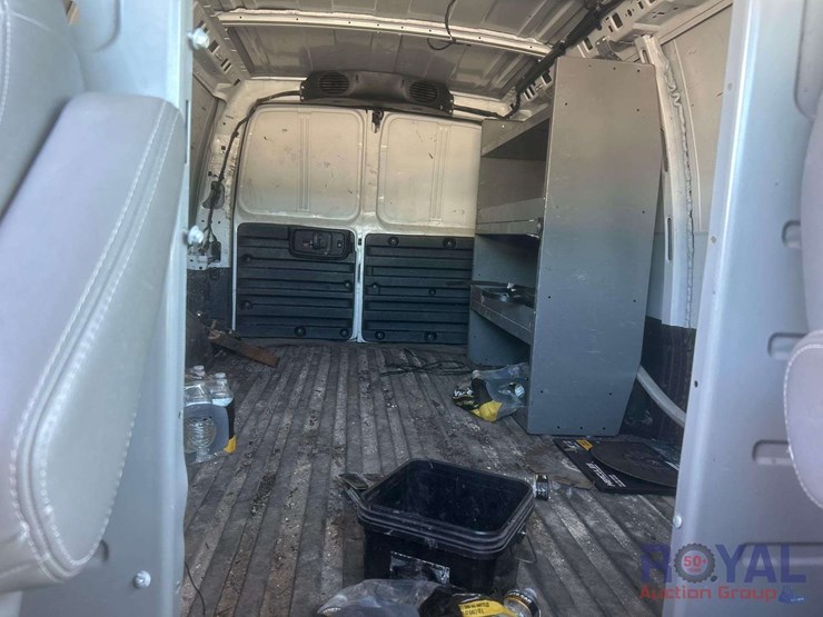 2019-chevrolet-express-2500-image-31