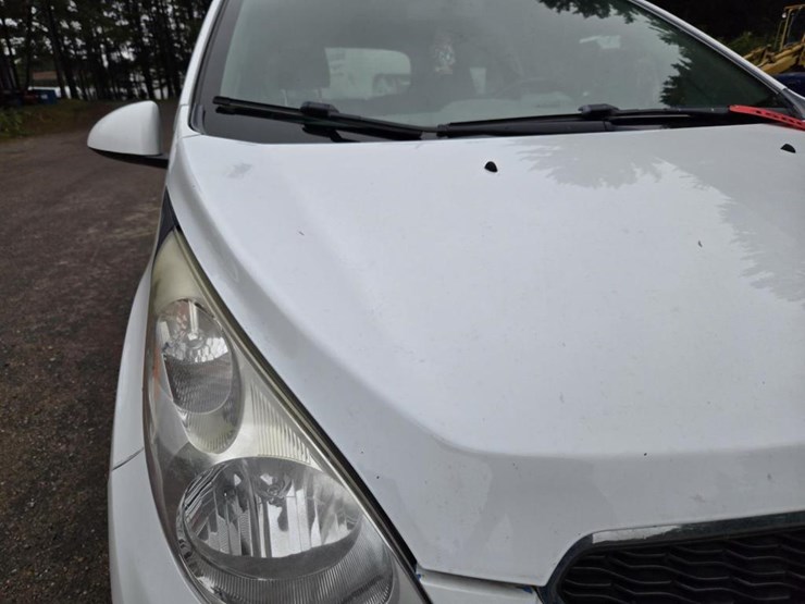 #1580-•-2013-chevrolet-spark-compact-vehicle-image-11