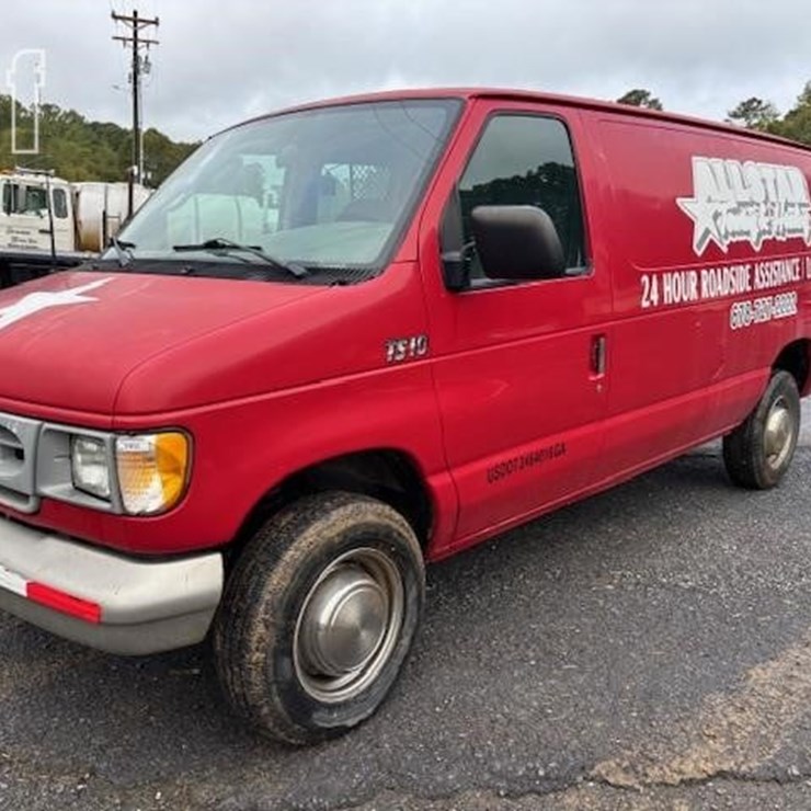 2001 FORD E250