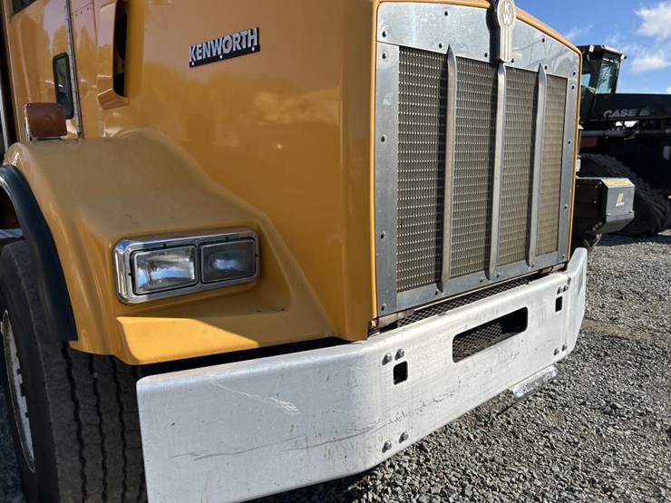 2000-kenworth-t800-image-14